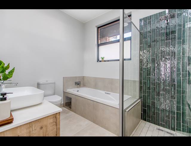 2 BEDROOM APARTMENT TO LET IN BRYANSTON